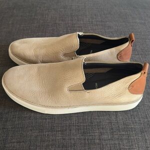 Johnston & Murphy memory foam sheepskin slip-ons, men’s 10.5